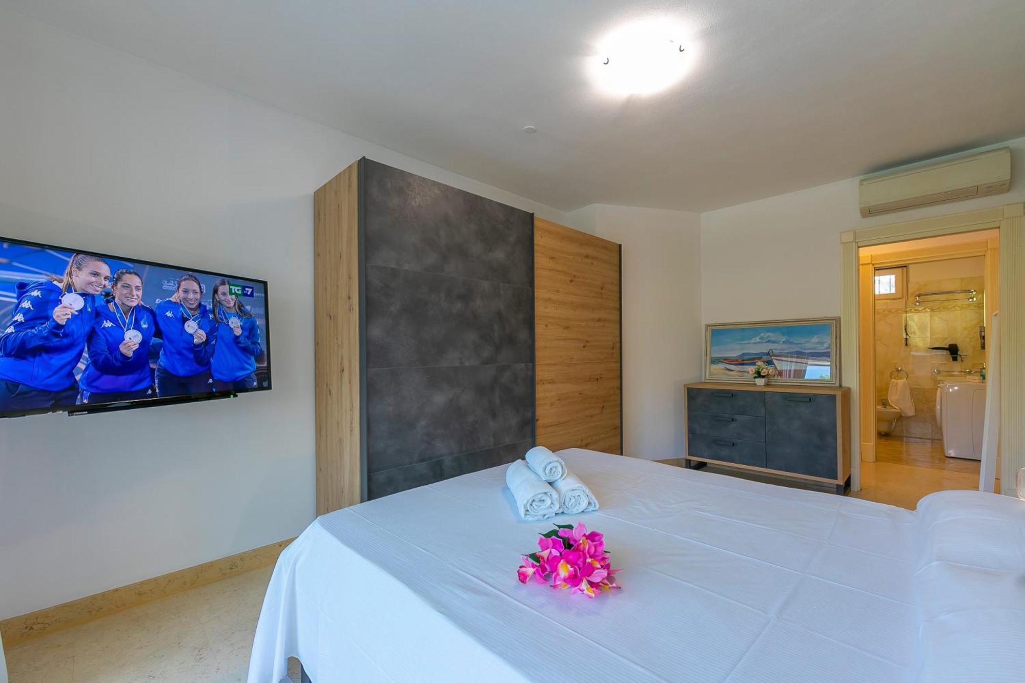 Rivoltella Apt With Pool 600M From Lake - Happy Rentals 代森扎诺-德尔加达 外观 照片